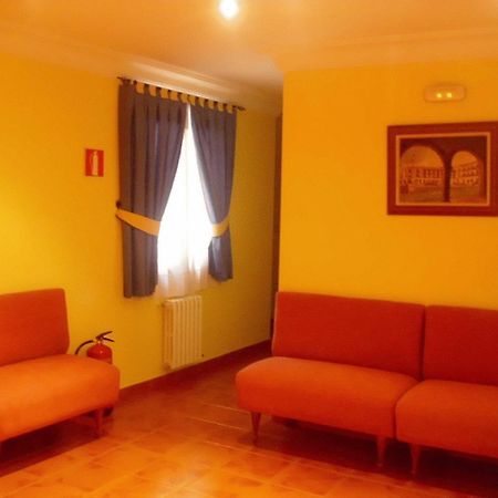 Hostal La Mancha Tarazona de la Mancha Dış mekan fotoğraf